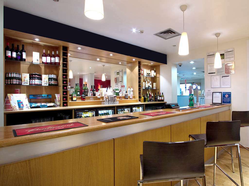 Travelodge Preston Central Restaurant bilde